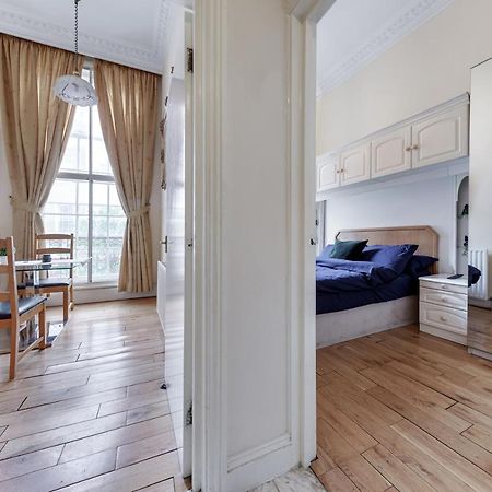Flat In Baker Street Apartment London Exterior photo