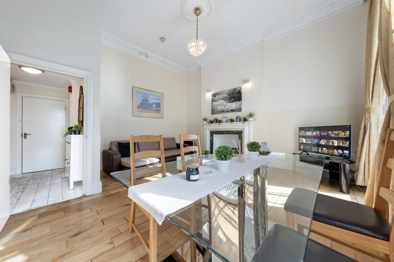 Flat In Baker Street Apartment London Exterior photo