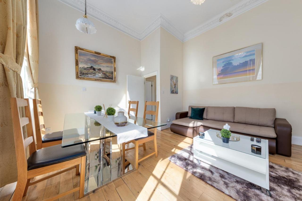 Flat In Baker Street Apartment London Exterior photo