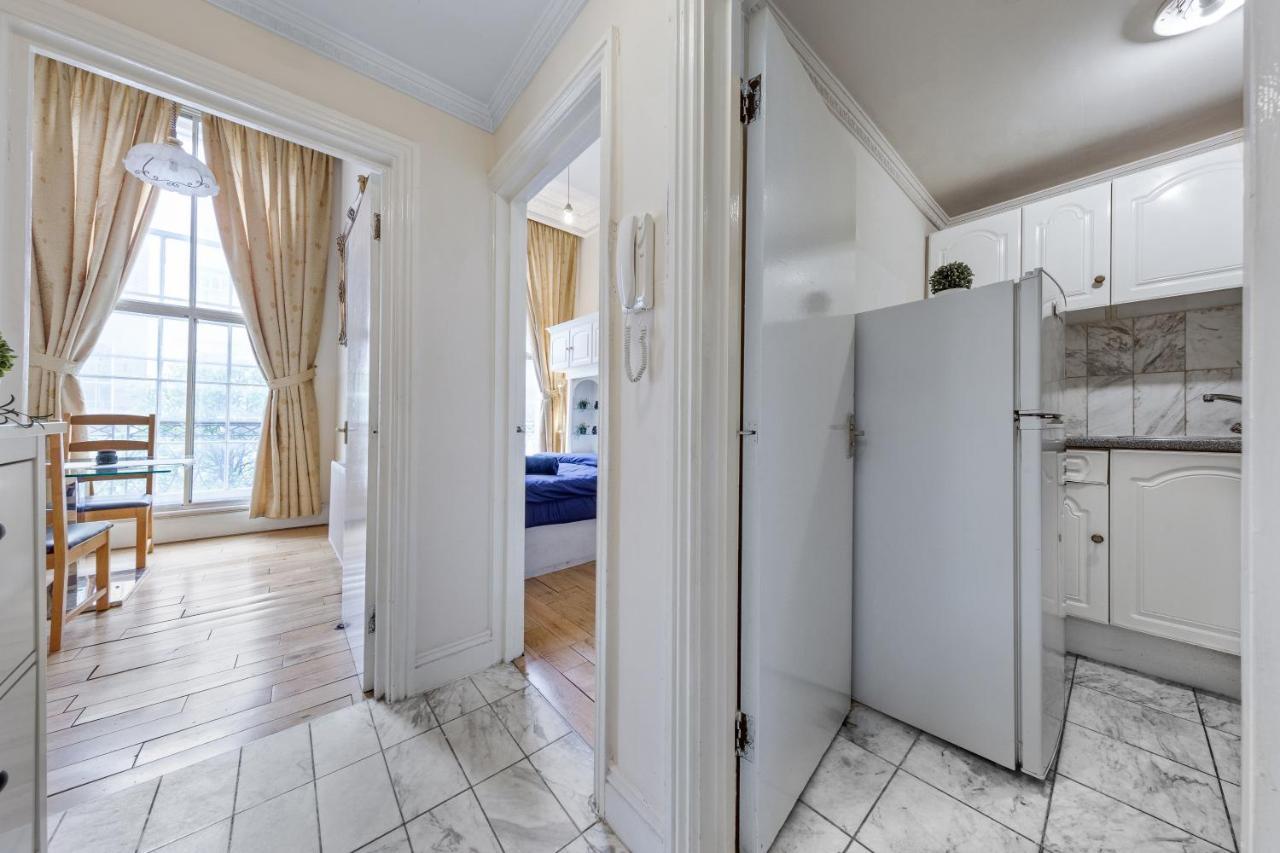 Flat In Baker Street Apartment London Exterior photo